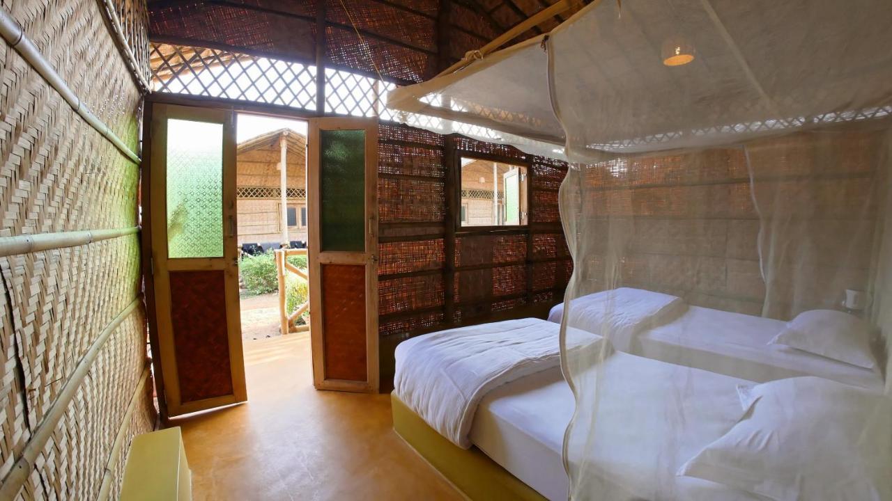 บีช สตรีท อีโค รีสอร์ต แอนด์ สปา Hotel มานเดรม ภายนอก รูปภาพ