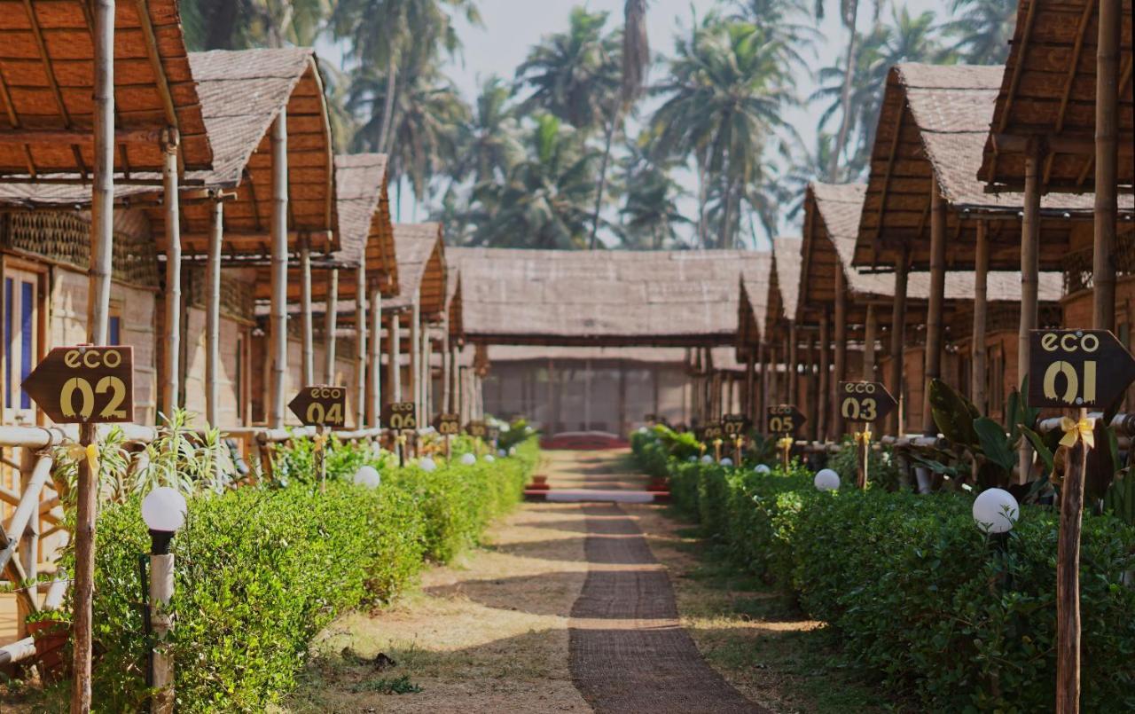 บีช สตรีท อีโค รีสอร์ต แอนด์ สปา Hotel มานเดรม ภายนอก รูปภาพ