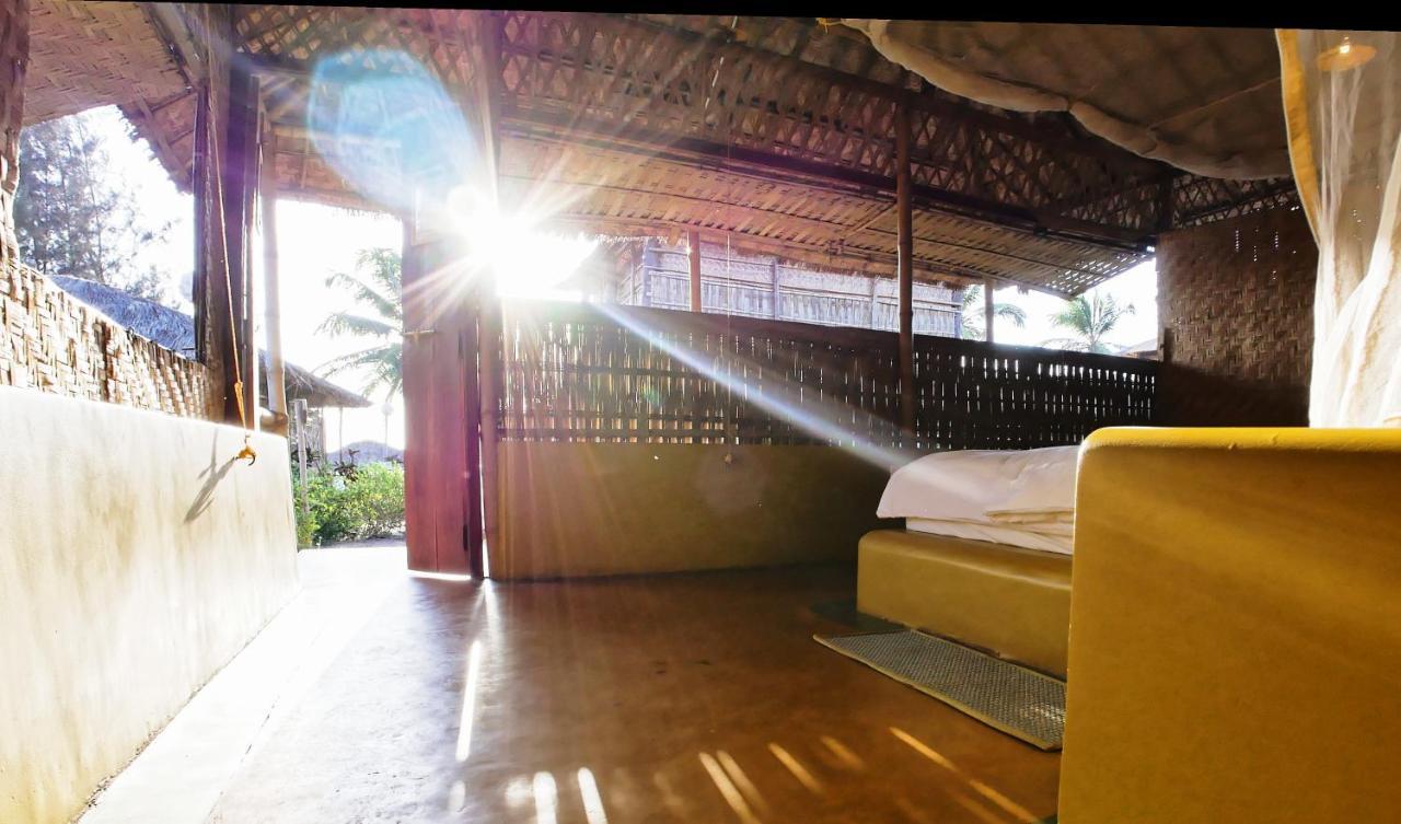 บีช สตรีท อีโค รีสอร์ต แอนด์ สปา Hotel มานเดรม ภายนอก รูปภาพ