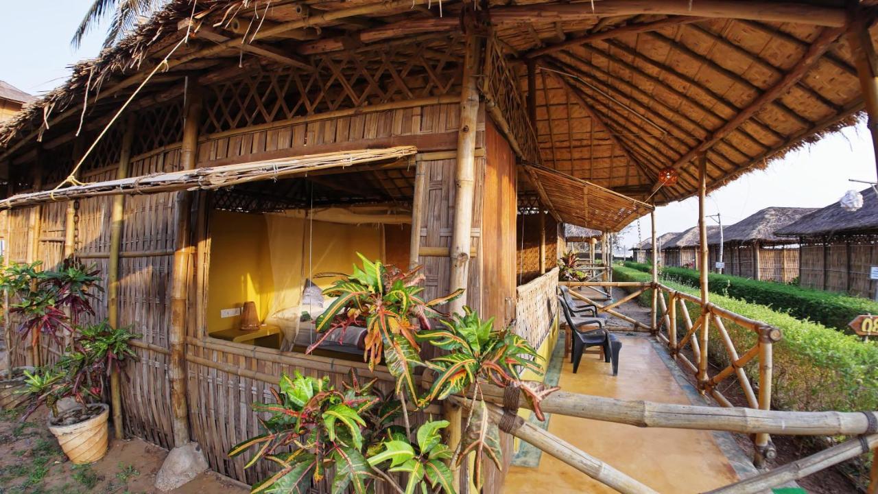 บีช สตรีท อีโค รีสอร์ต แอนด์ สปา Hotel มานเดรม ภายนอก รูปภาพ