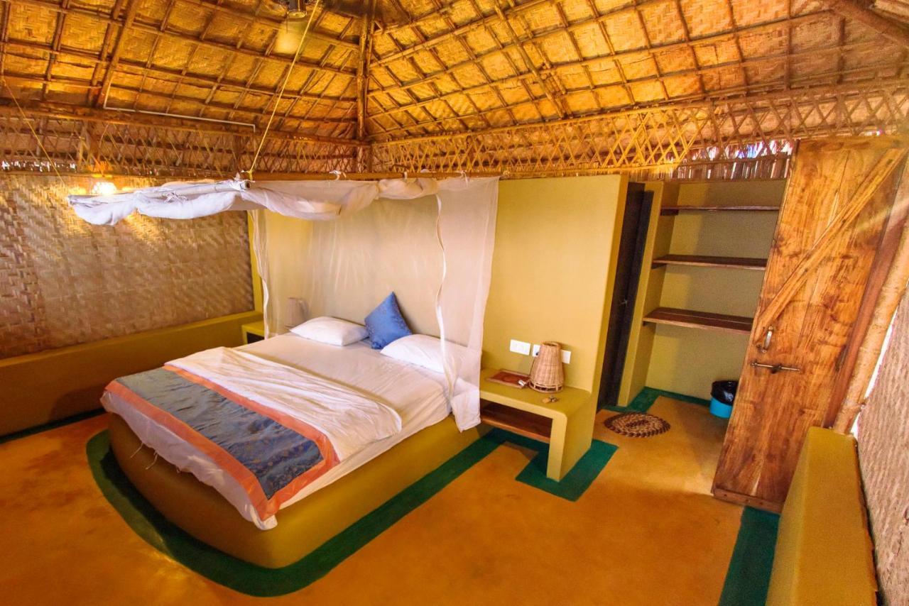 บีช สตรีท อีโค รีสอร์ต แอนด์ สปา Hotel มานเดรม ภายนอก รูปภาพ